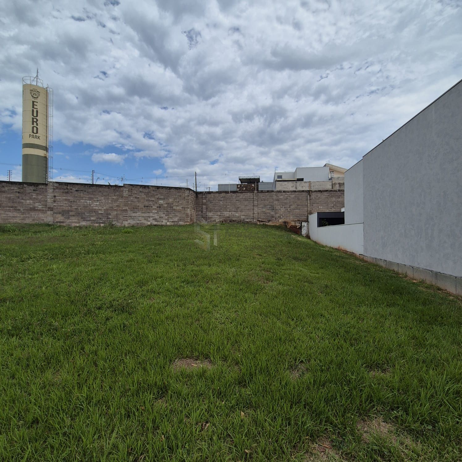 Terreno à venda - 378m² - Condomínio Europark - Umuarama — foto 4