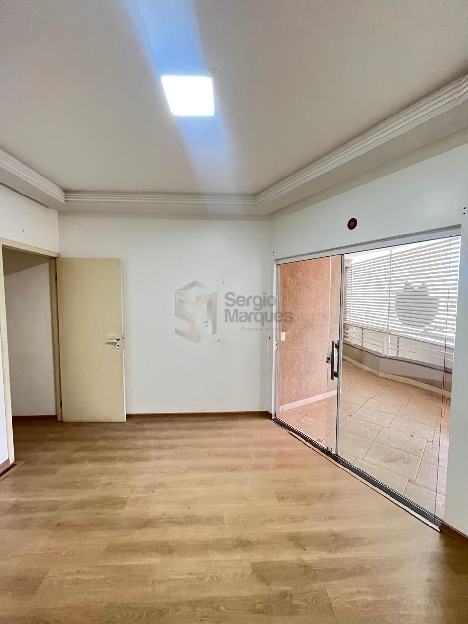 Sobrado à venda - 247m² - Zona VI — foto 2