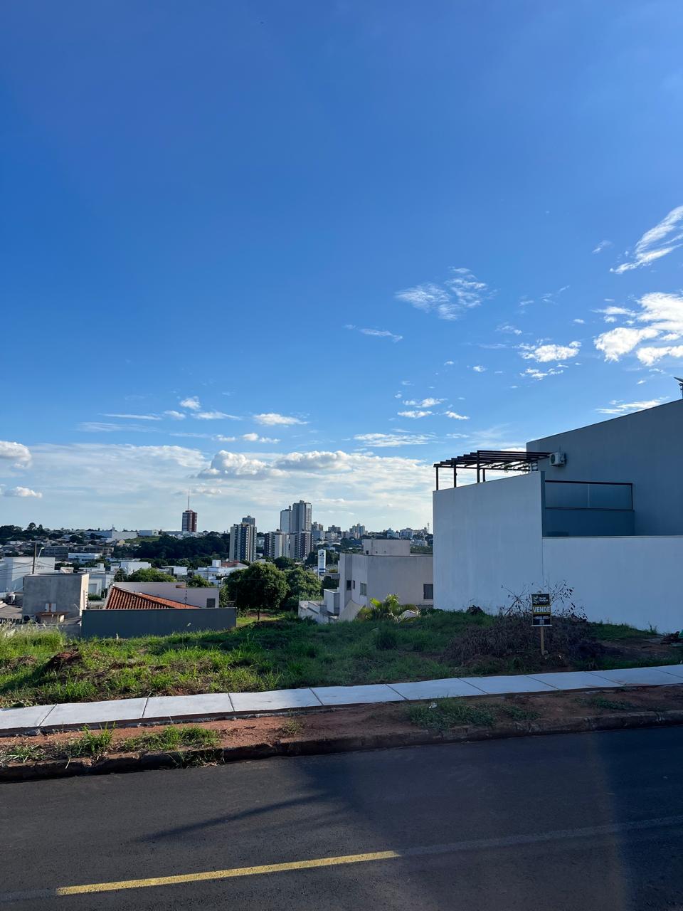 Terreno à venda - 360m² - Jardim Laguna — foto 1