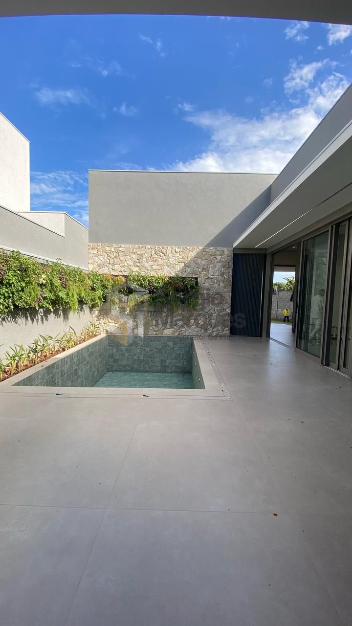 Casa à venda - 362m² - Condomínio Europark - Umuarama — foto 4