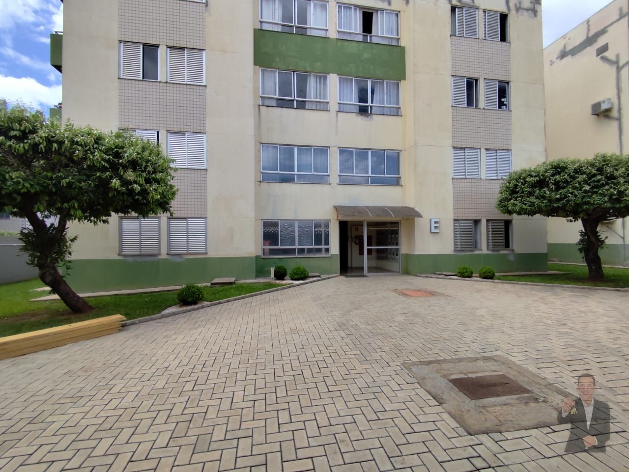 Apartamento 97m² com 3 quartos e suíte - Avenida Londrina — foto 1
