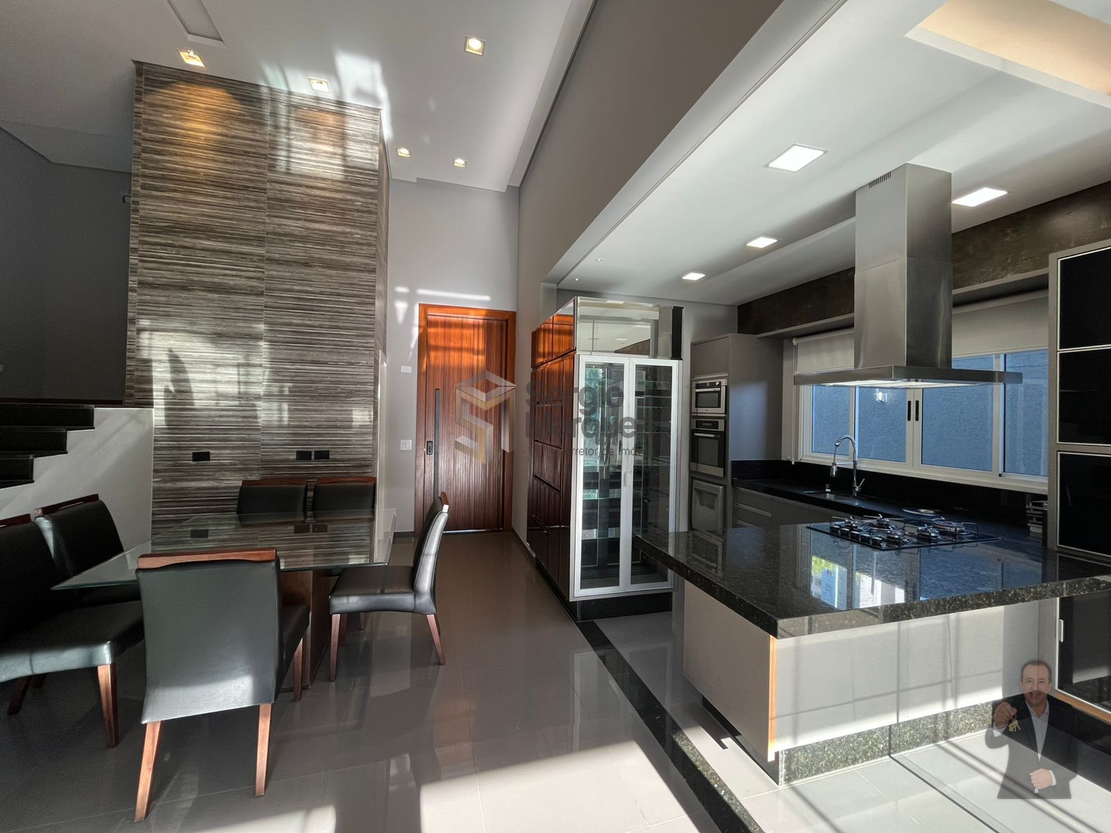 Casa à venda - 360m² - Mont Blanc Residence - Umuarama-PR — foto 2