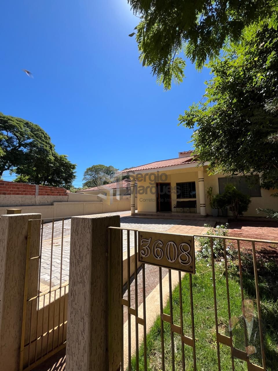 Casa à venda - 525m² - Umuarama - PR — foto 1