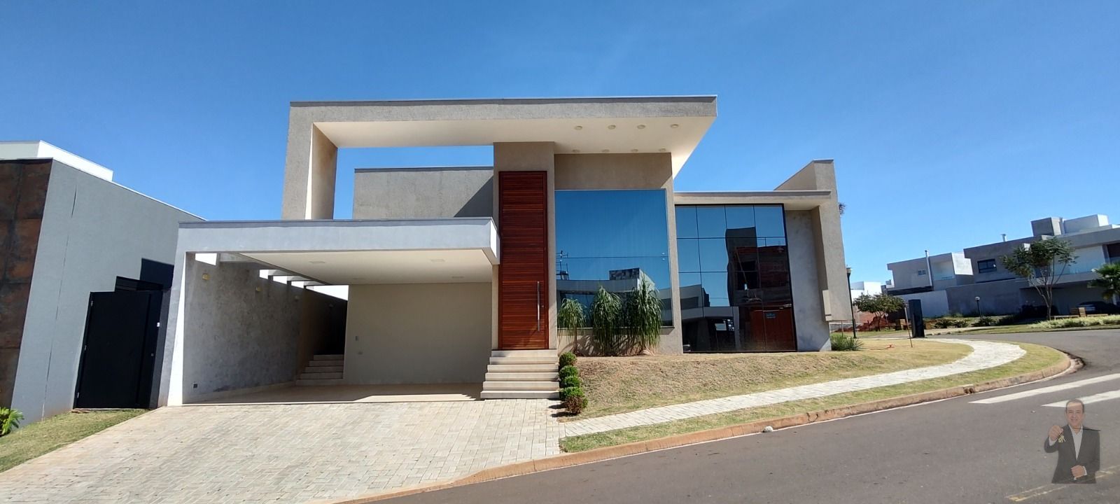 Casa 3 suítes - Condomínio Paysage Essenza - Umuarama — foto 1