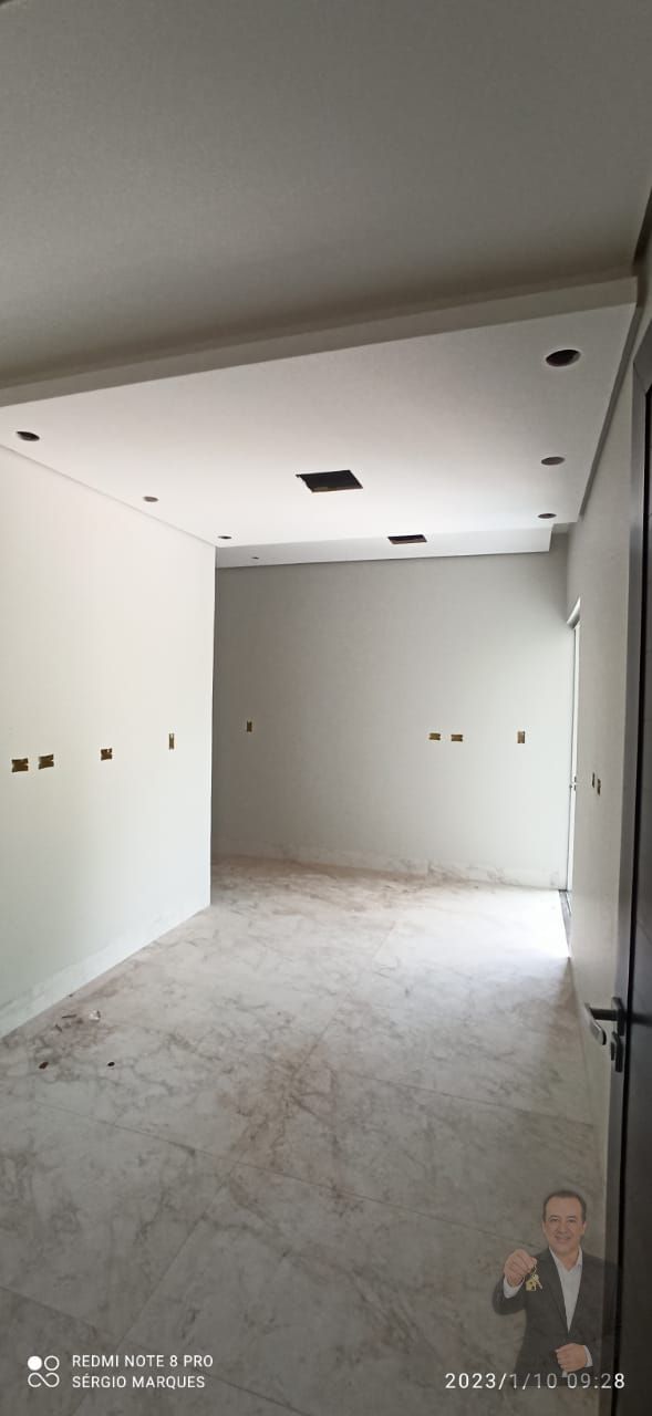 Casa 200m² com 1 suíte e 2 demi suítes - Zona VI — foto 4