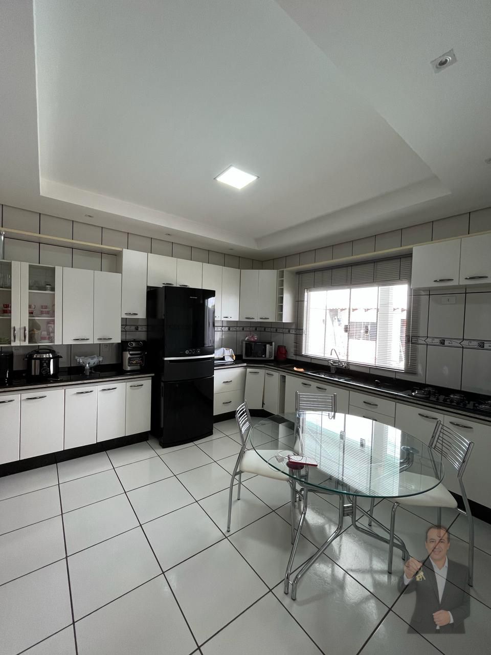 Casa à venda - 360m² - Jardim Indaiá — foto 4