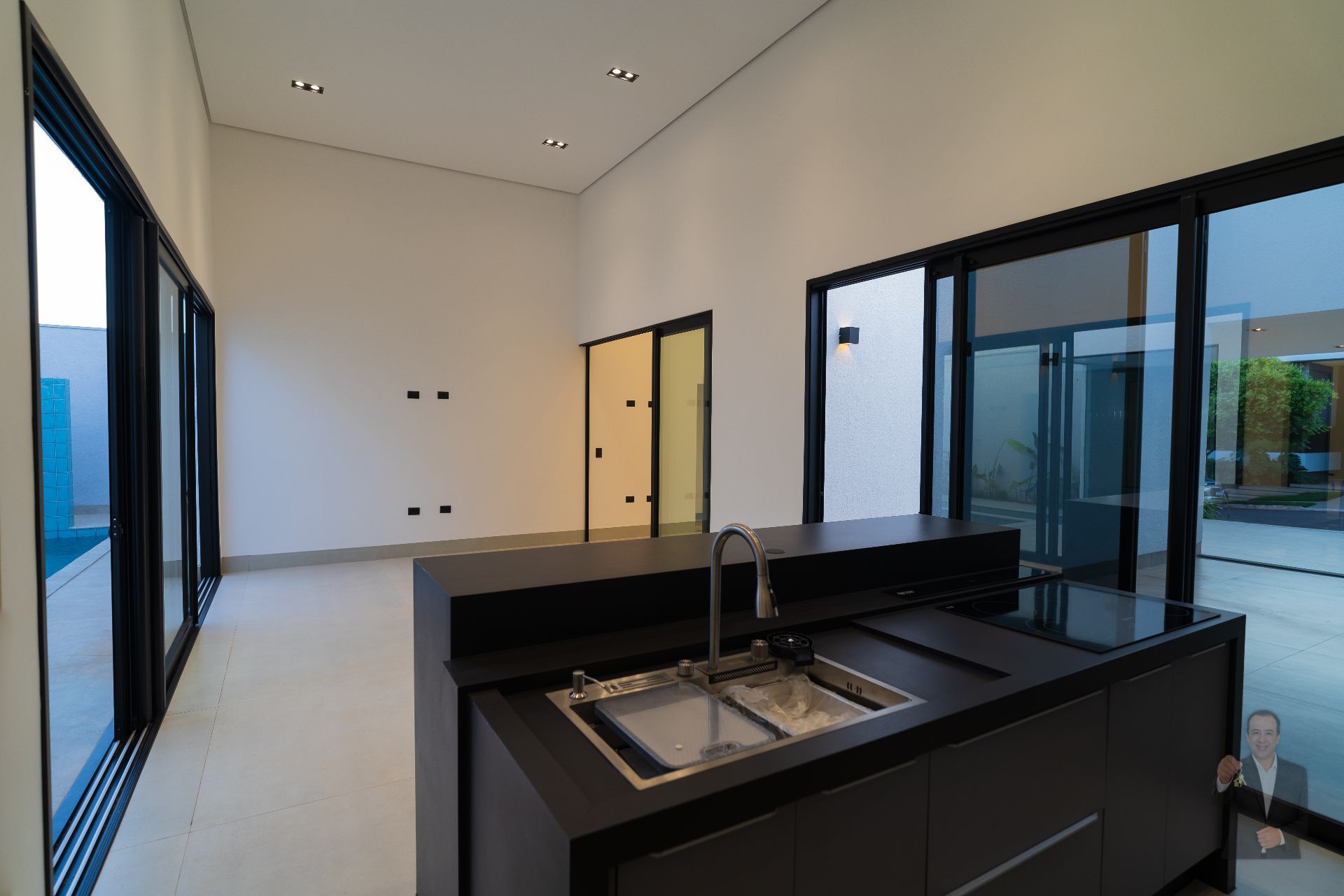 Casa nova alto padrão com 3 suítes no Condomínio Mont Blanc - Umuarama — foto 8