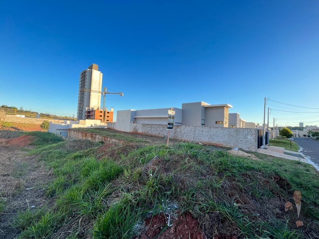 Terreno à venda - 182m² - Jardim Interlagos 2 — foto 1