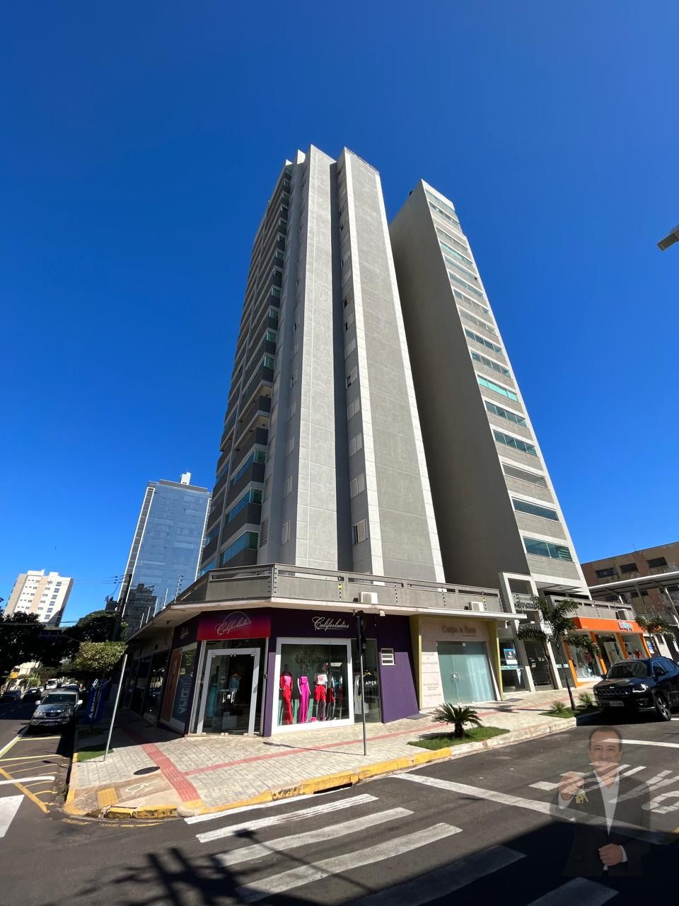Apartamento 162m² com 1 suíte e 2 quartos - Zona II — foto 1