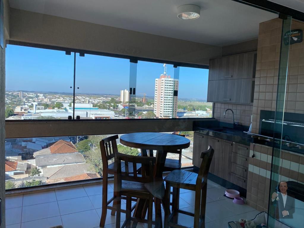 Cobertura Duplex com 3 Suítes e 2 Quartos - Zona III — foto 4