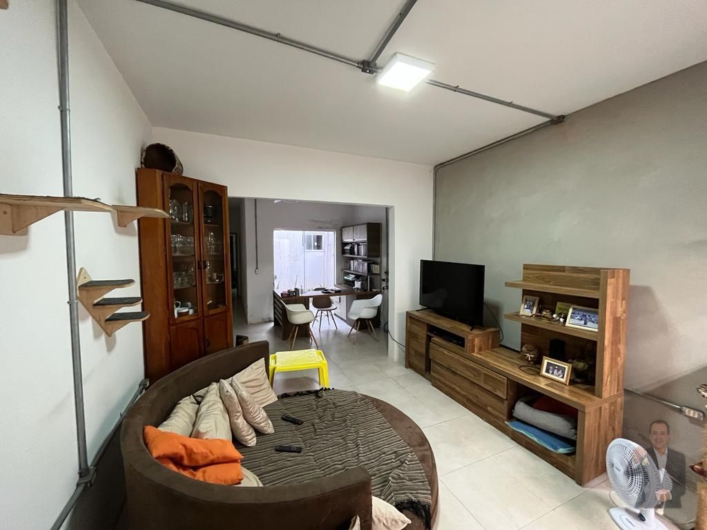 Casa à venda com 2 suítes e 1 quarto - Zona II — foto 2