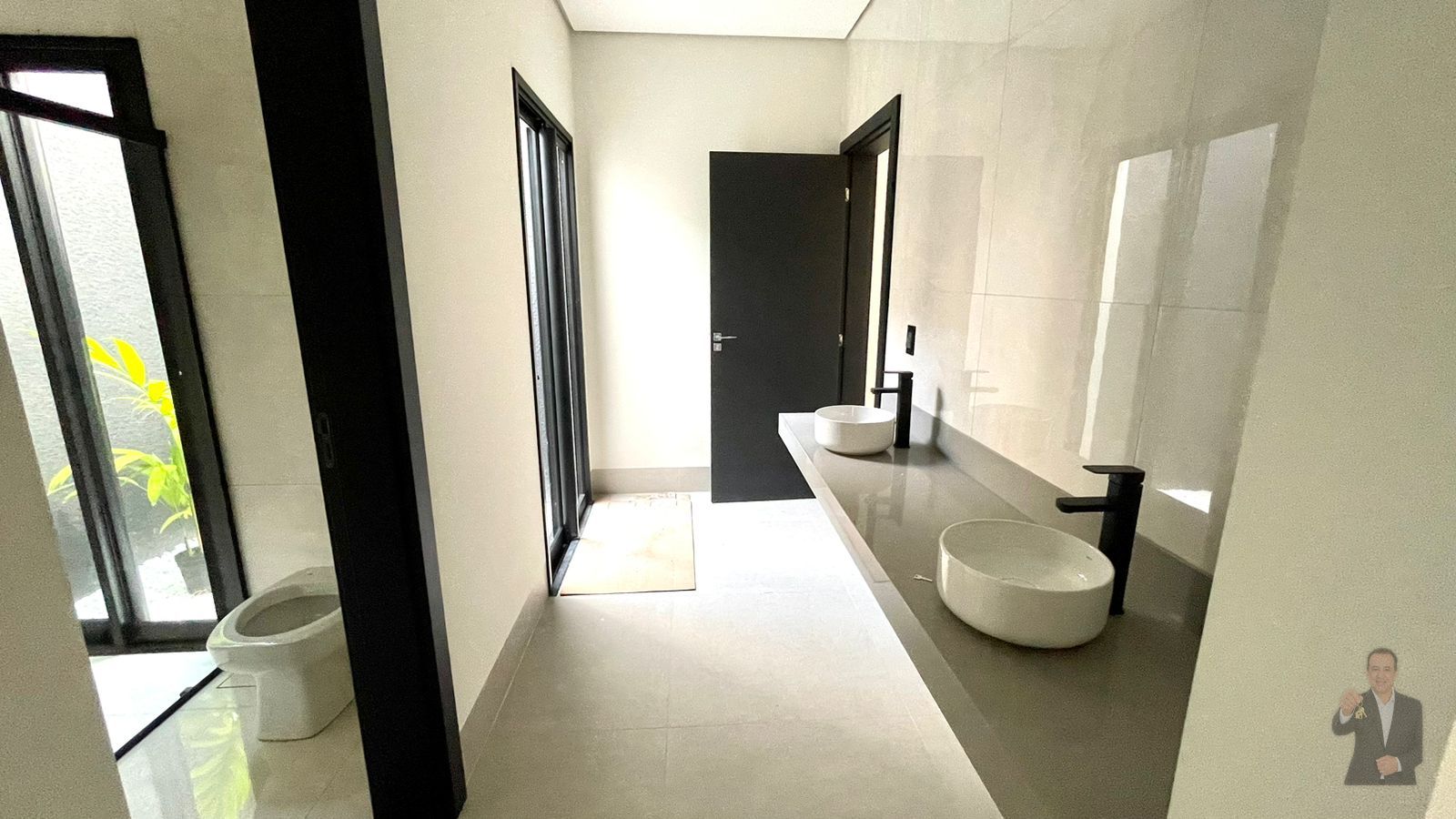 Casa à venda - 297m² - JARDINS DE VERSAILLES - Umuarama — foto 6