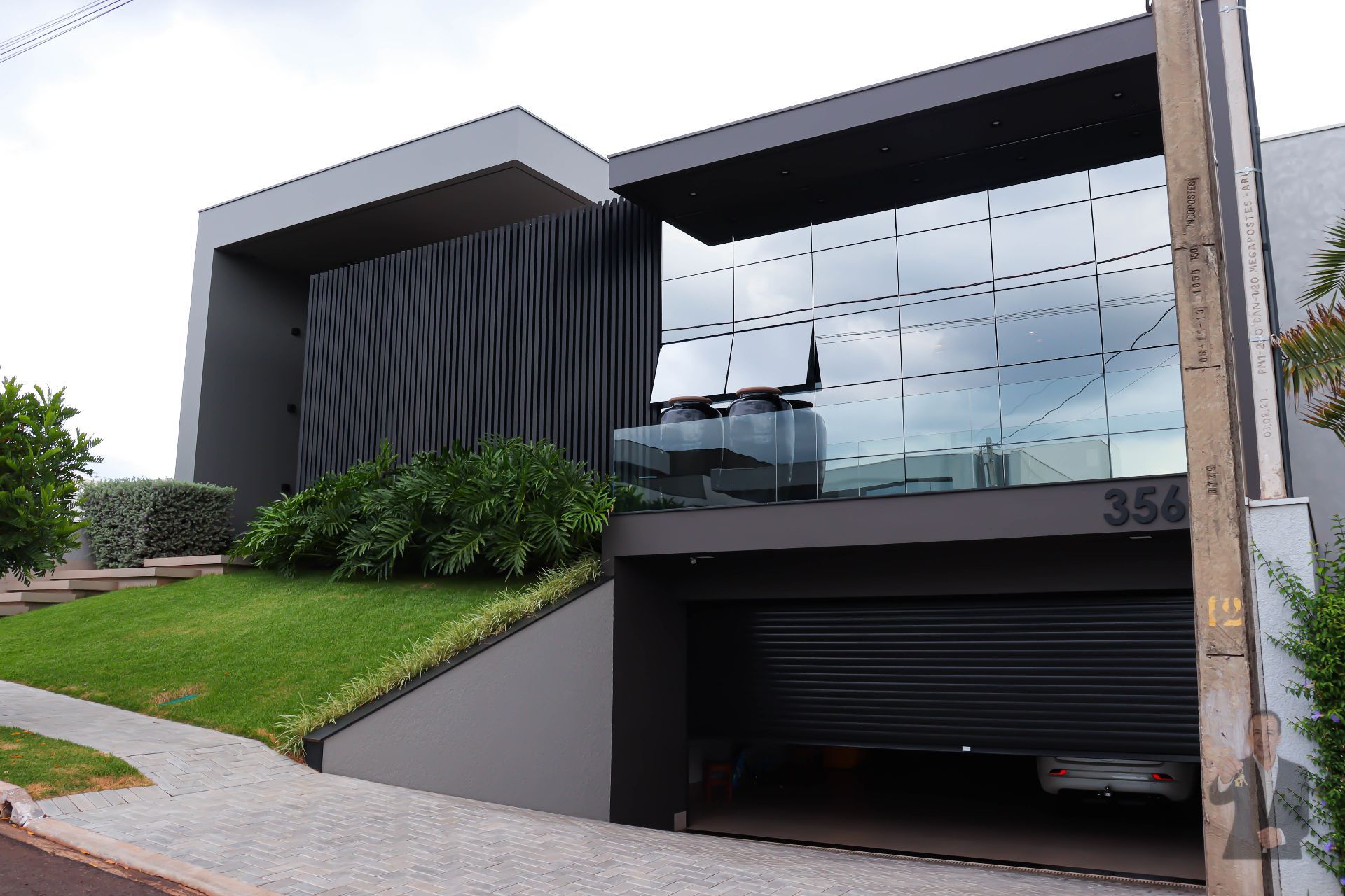 Casa à venda - 485m² - Condomínio Europark - Umuarama — foto 2