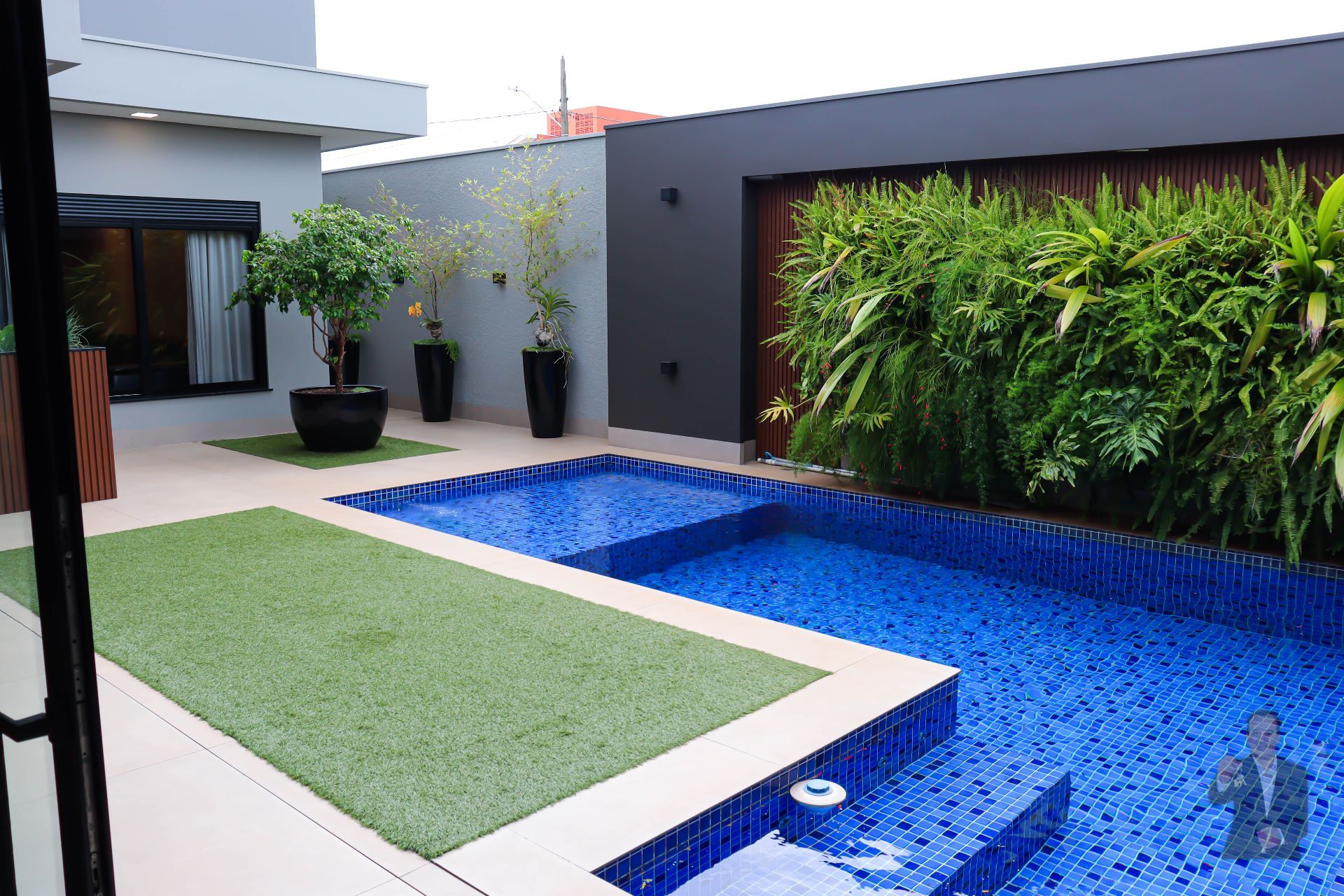Casa à venda - 485m² - Condomínio Europark - Umuarama — foto 4