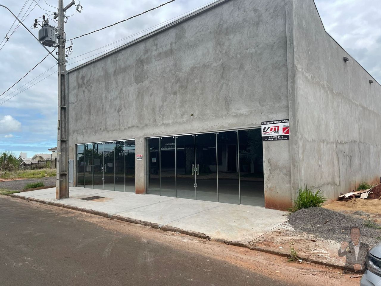 Sala Comercial para alugar - 410m² - Avenida Paraná — foto 1