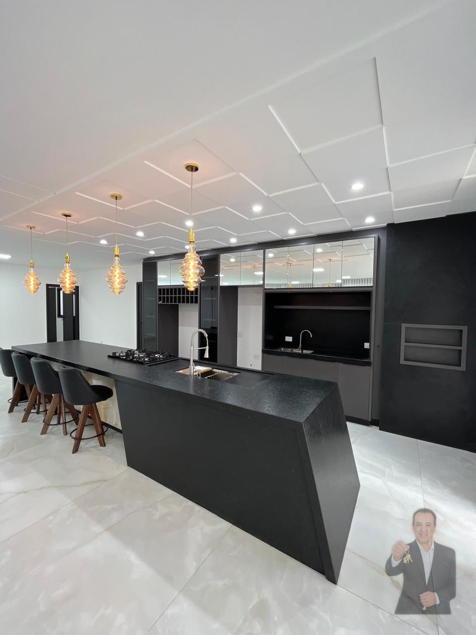 Sobrado à venda - 360m² - Condomínio Royal Garden - Umuarama — foto 5