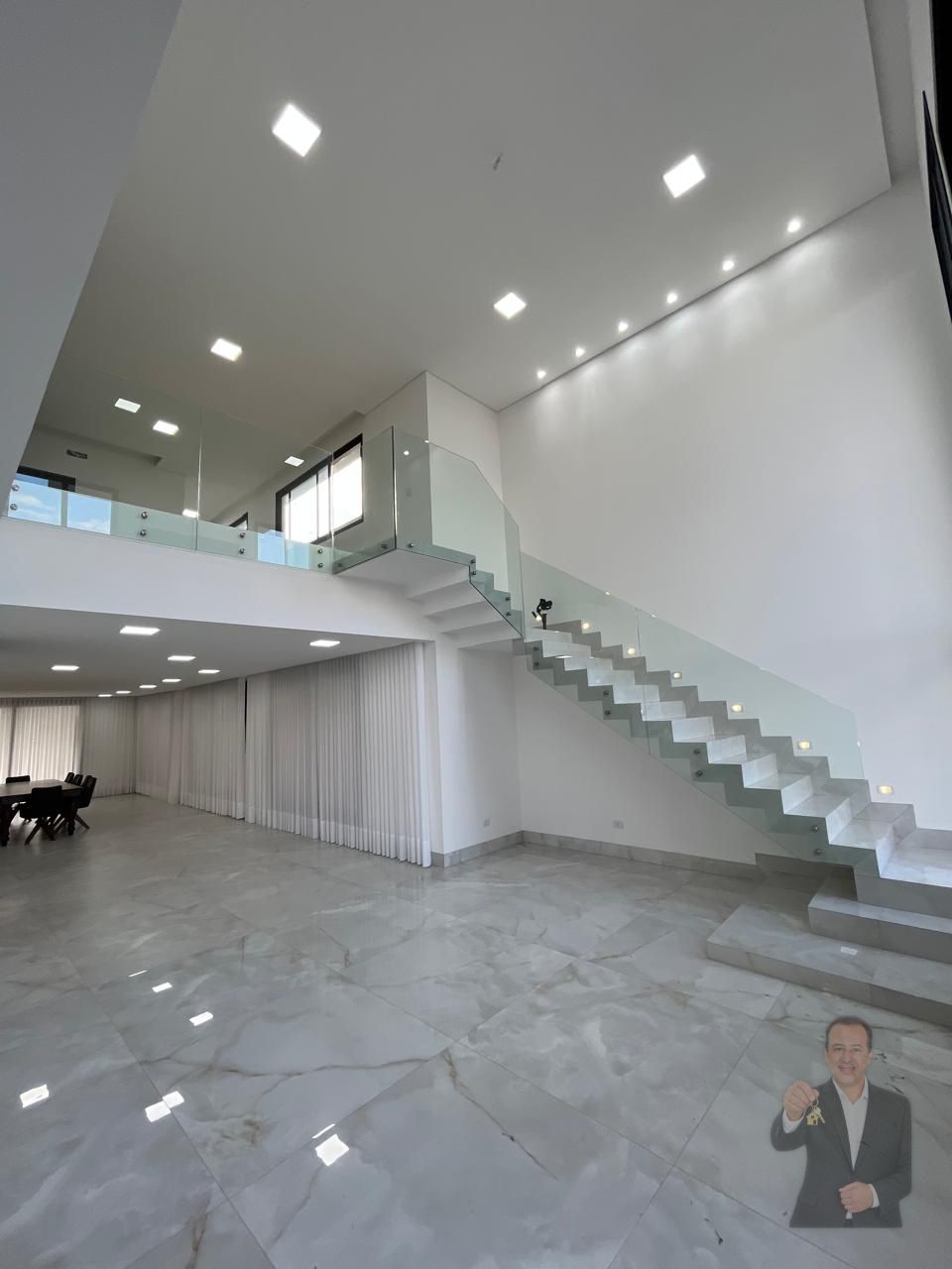 Sobrado à venda - 360m² - Condomínio Royal Garden - Umuarama — foto 7