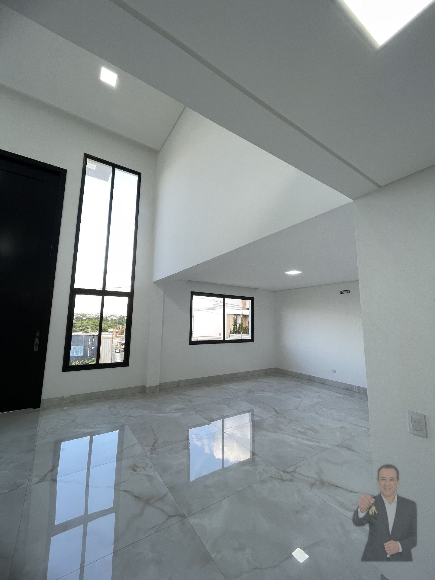 Sobrado à venda - 360m² - Condomínio Royal Garden - Umuarama — foto 3