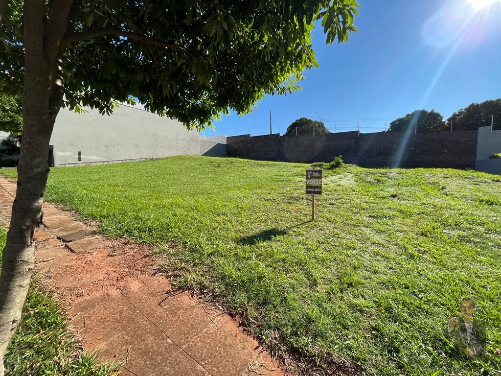 Terreno à venda - 375m² - Condomínio Mont Blanc — foto 2