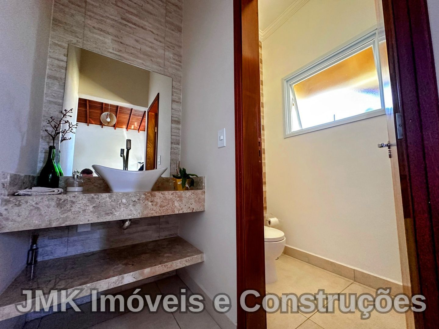 Casa de Condomínio "O novo Conceito" com 3 dormitórios — foto 2